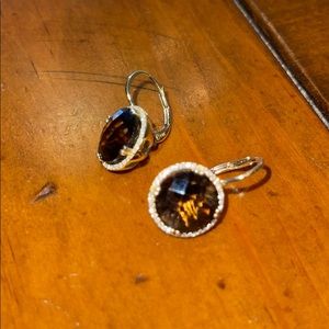 Gorgeous yellow gold earrings